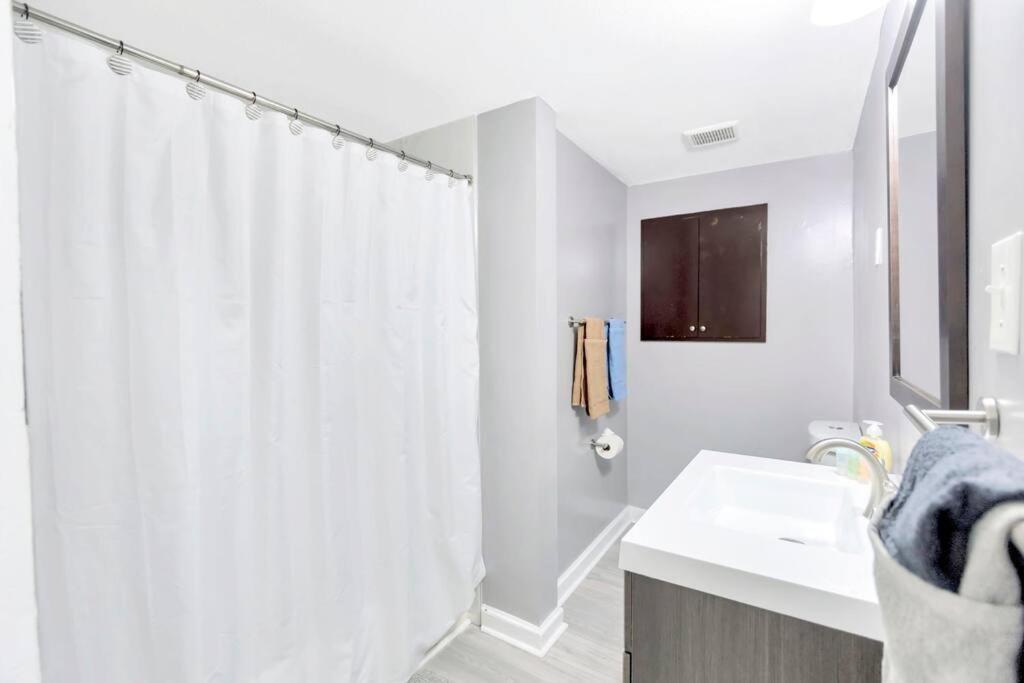 Cozy Bungalow With Patio & Grill, Private And Location Tampa Eksteriør bilde