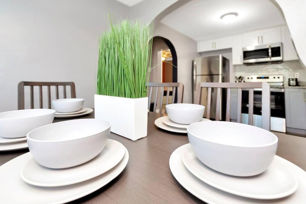 Cozy Bungalow With Patio & Grill, Private And Location Tampa Eksteriør bilde